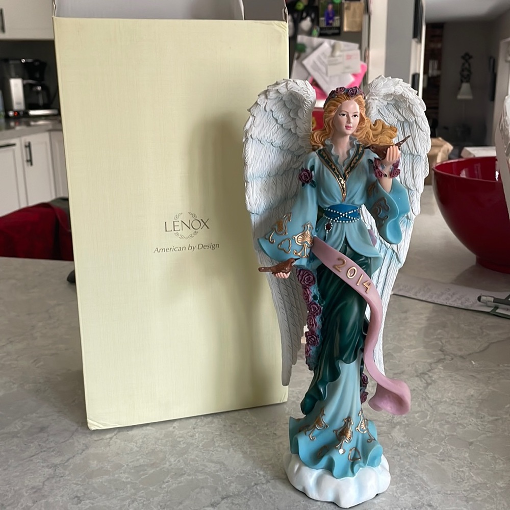 Isabell the angel of glory 2014 Lenox figurine